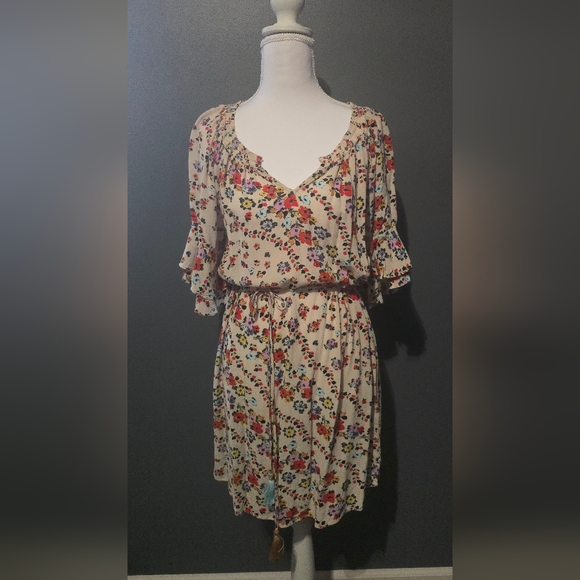 Democracy Dresses & Skirts - Democracy Floral Dress